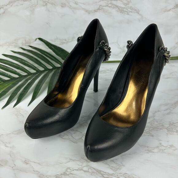 Fergie Women's Stiletto Black w/ Chain accent on heel sz 8 - Picture 3 of 9